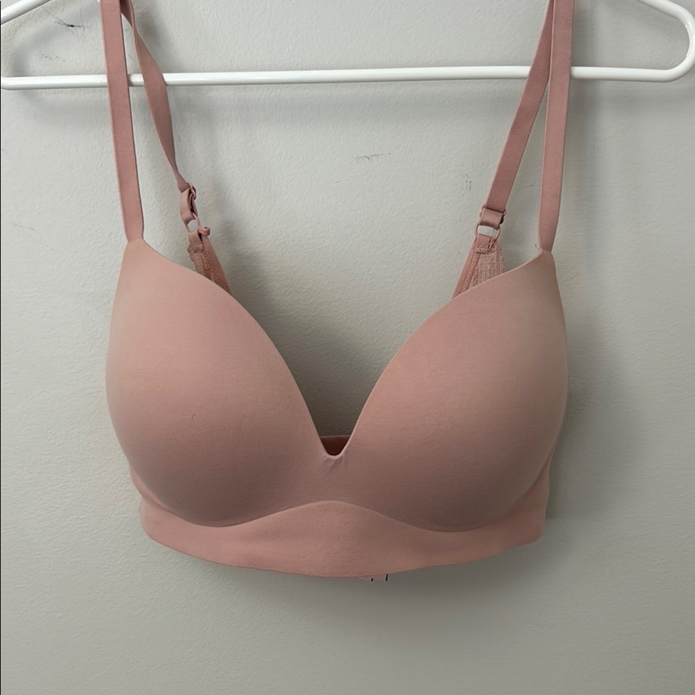 Victoria’s Secret Push Up Wireless Bra 32DDD
